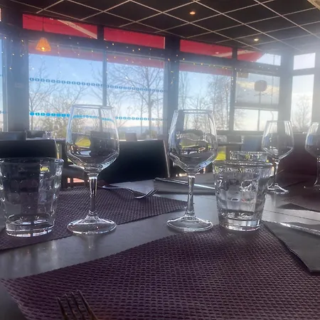 Отель Fasthotel
