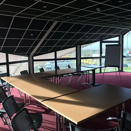 蒙特马罗尔快捷酒店 酒店