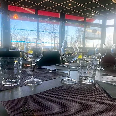 호텔 Fasthotel 3*