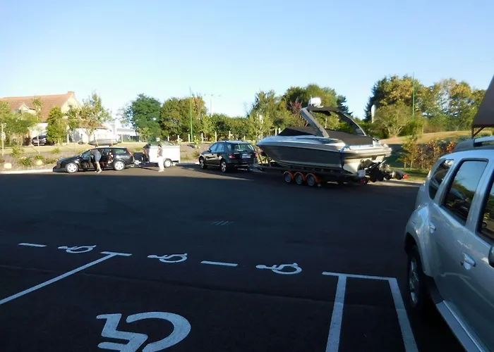 Hotel Fasthotel Montmarault